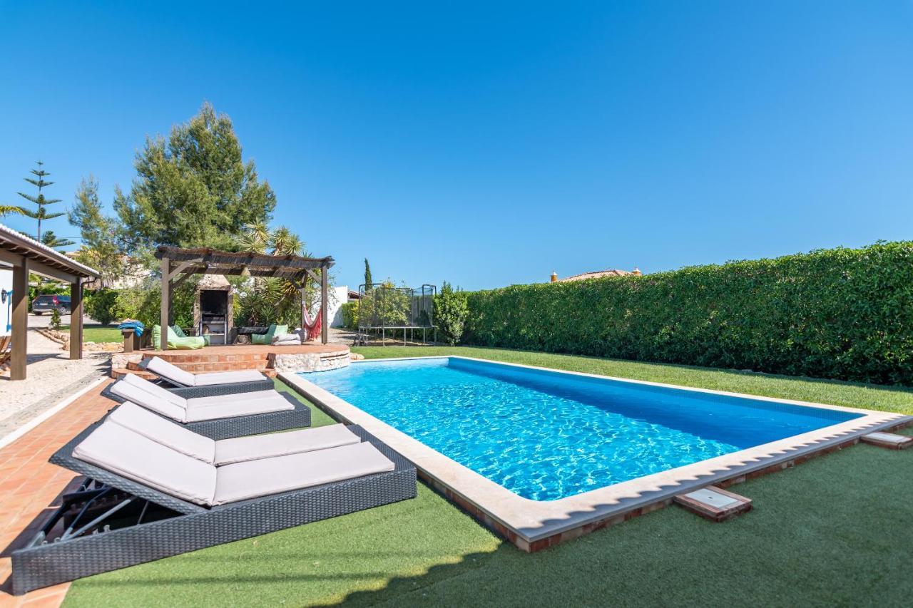 Villa Charme เปรา ภายนอก รูปภาพ